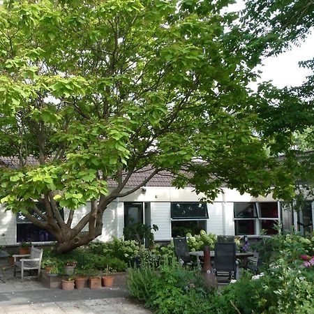 Huis Bij De Catalpa Дордрехт Экстерьер фото